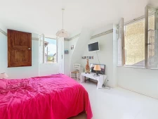 Coublevie, maison en pierre avec jardin, 5 chambres au cœur...