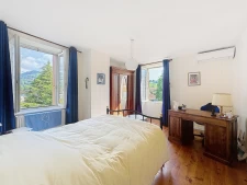 Coublevie, maison en pierre avec jardin, 5 chambres au cœur...