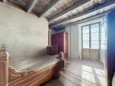 Ferme en pierre à réhabiliter, plus de 300 m² possibles, gra...