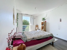 Rare, maison jumelée avec terrasse, jardin  et double garage...