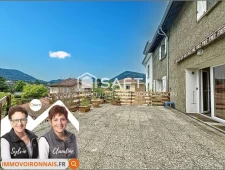 Voiron, à 2 mn à pied du centre ville, Maison avec grande te...