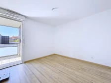 Appartement récent, au calme, ascenseur et grande terrasse