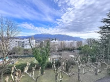 Maison familiale de 135 m² avec vue sur les massifs, quartie...