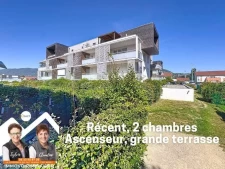 Appartement récent, au calme, ascenseur et grande terrasse