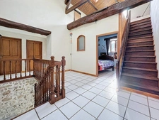 Propriété sur 10340 m² vue sur la Sure au calme, hangar, box...