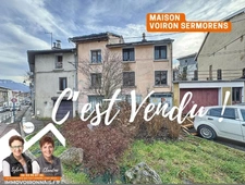 Maison de ville avec jardin à réhabiliter