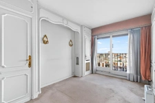 Vue panoramique exceptionnelle sur Paris et les Buttes-Chaumont - 6 pièces traversant -142 m² et balcons 5