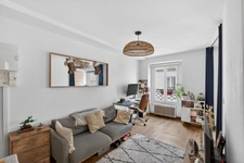 Appartement Paris 2 pièce(s) / PARIS 9 EME 2