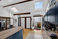 PARIS 2 EME- MONTORGEUIL- Dernier étage TERASSE 1