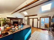 PARIS 2 EME- MONTORGEUIL- Dernier étage TERASSE 5