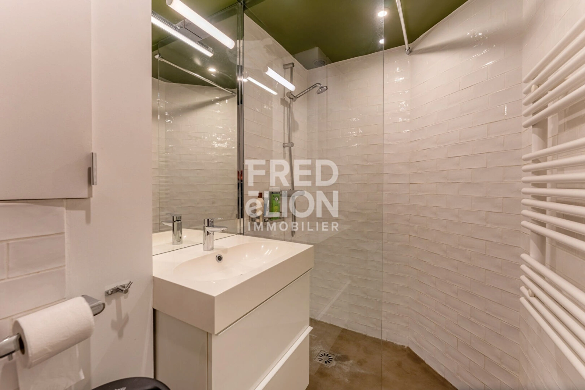 Appartement Paris 2 pièce(s) / TERRASSE/ETAGE ELEVE 9