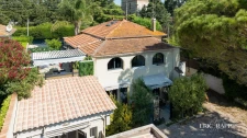 Fréjus Maison principale + 3 appartements locatifs