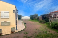 Maison pleine de charme à Saint-Denis-d'Oléron   entre plage