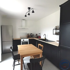 Maison familiale avec sous-sol complet et vie de plain pied 