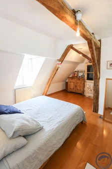 Longère rénovée - Studio independant - Une grande à réhabili