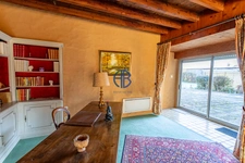 Maison Sillans 6 pièce(s) 193.08 m2