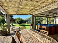 GRAU D'AGDE  MAISON INDIVIDUELLE AVEC PISCINE ET DEPENDANCES  SUR UN TERRAIN DE 785 M²