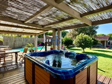 GRAU D'AGDE  MAISON INDIVIDUELLE AVEC PISCINE ET DEPENDANCES  SUR UN TERRAIN DE 785 M²