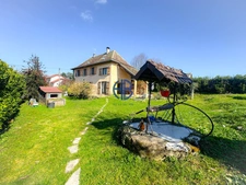 Dauphinoise de charme avec grand jardin et fort potentiel