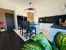 Maison lumineuse et chaleureuse à Saint-Chef