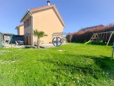 Maison familiale au calme à Faverges-de-la-Tour, cadre verdoyant et sérénité assurée