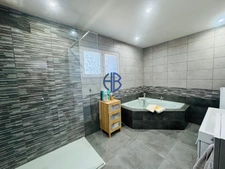 Maison lumineuse et chaleureuse à Saint-Chef