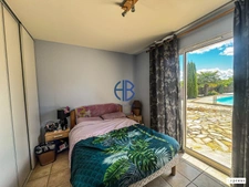 Plain-pied 4 chambres , terrain constructible