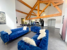 VILLA CONTEMPORAINE D'EXCEPTION AVEC PISCINE