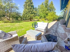 À Faverges-de-la-Tour, au coeur du paisible quartier du Véronin, découvrez un lieu hors du temps?