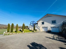 Maison lumineuse et chaleureuse à Saint-Chef