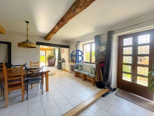 Dauphinoise de charme avec grand jardin et fort potentiel