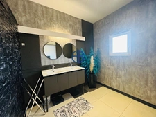 VILLA CONTEMPORAINE D'EXCEPTION AVEC PISCINE