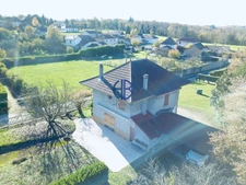 Maison Faverges De La Tour 5 pièce(s) 133 m2