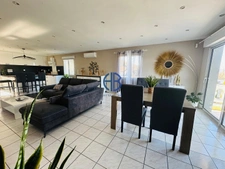 Maison lumineuse et chaleureuse à Saint-Chef