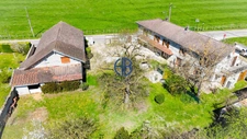PROPRIÉTÉ UNIQUE: maison familiale avec fort potentiel locatif dans un cadre verdoyant !