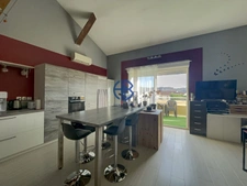 Appartement Duplex avec garage dans résidence sécurisée