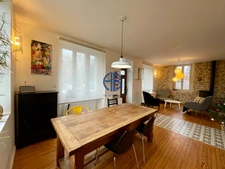 Maison de village indépendante entièrement rénovée avec jardin