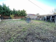 Maison de village à fort potentiel 226 m² habitables + 110m² dépendance + combles aménageables