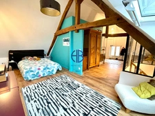 Maison de village indépendante entièrement rénovée 154m² avec jardin