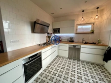 Maison de village indépendante entièrement rénovée avec jardin