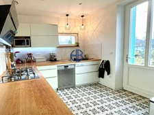 Maison de ville entièrement rénové 154m² avec jardin