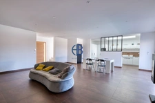 Maison Diemoz 5 pièce(s) 161m2