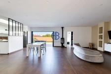 Maison Diemoz 5 pièce(s) 161m2