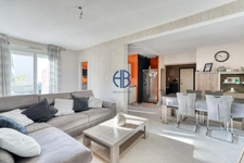 Appartement Chassieu 4 pièce(s) 92 m2