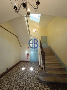 APPARTEMENT  98 m2, 2 Ch, terrasse  privative extérieure, 2 places de parking