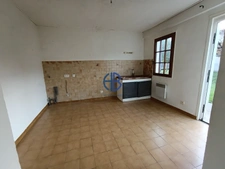 PLAIN PIED 51 M2  à rénover + GARAGE + PISCINE