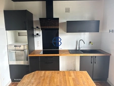 Maison La Cote Saint Andre 6 pièce(s) 146.71 m2