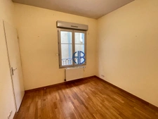 Appartement La Cote Saint Andre 4 pièce(s) 125.84 m2