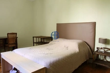 À vendre - Chateau à La Côte-Saint-André (Isère)