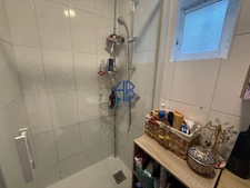 Maison de village avec petit terrain et place de parking